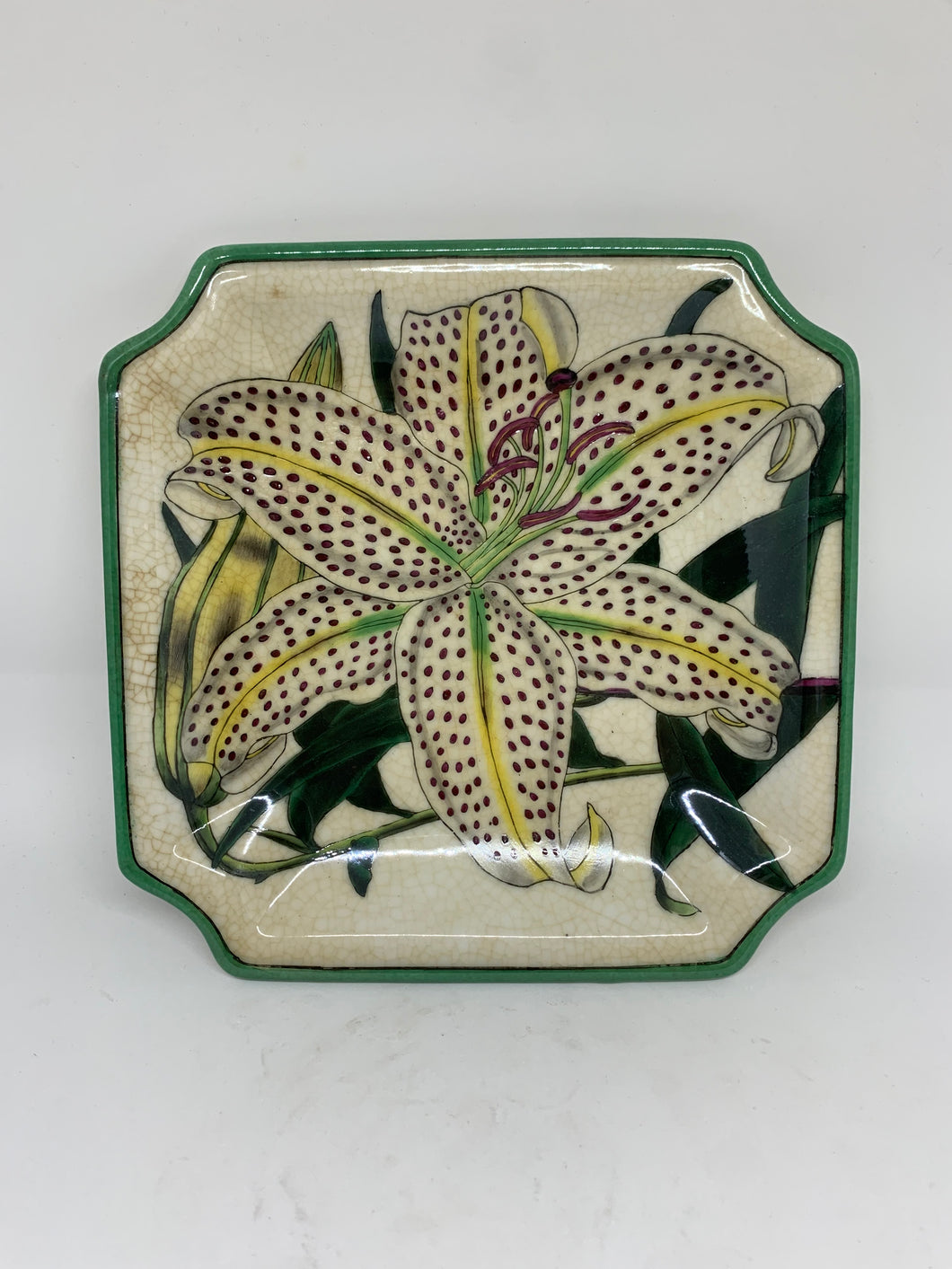 Oriente Wall Plate Lilium